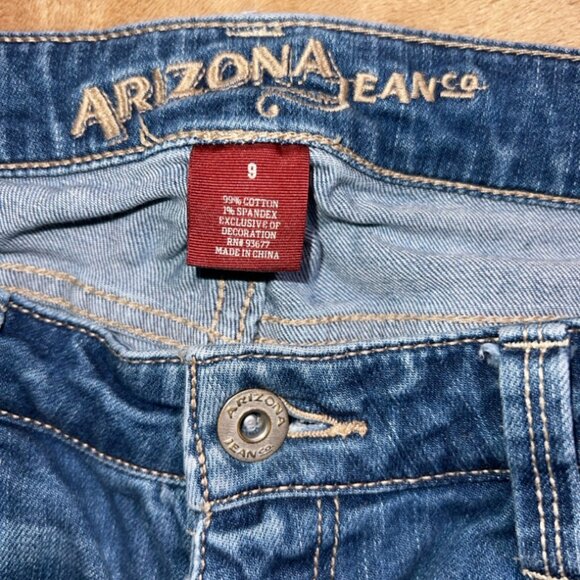 Arizona Jeans Women 9 Blue Denim Cut Off Slim Stretch Capris (P) - Picture 5 of 8